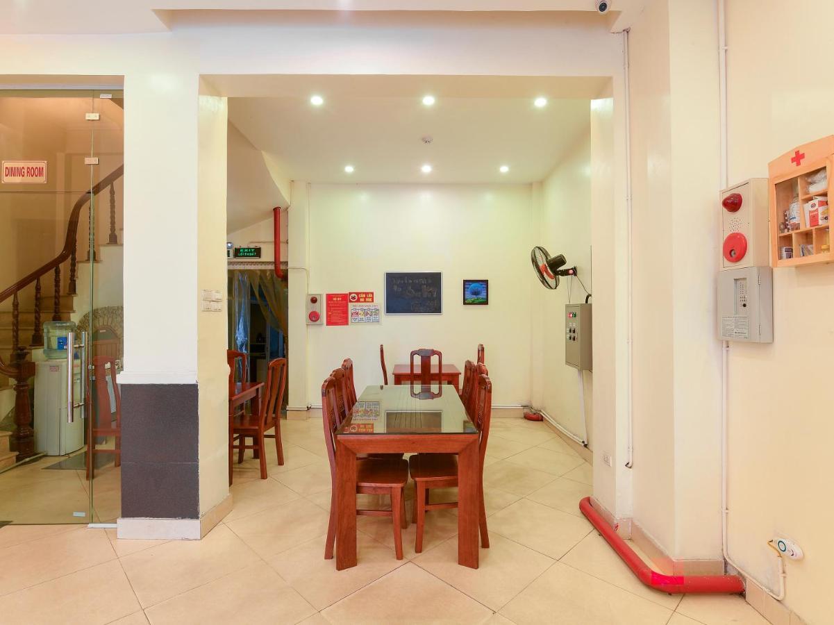 Oyo 210 Saki Hotel Hanoi Exterior photo