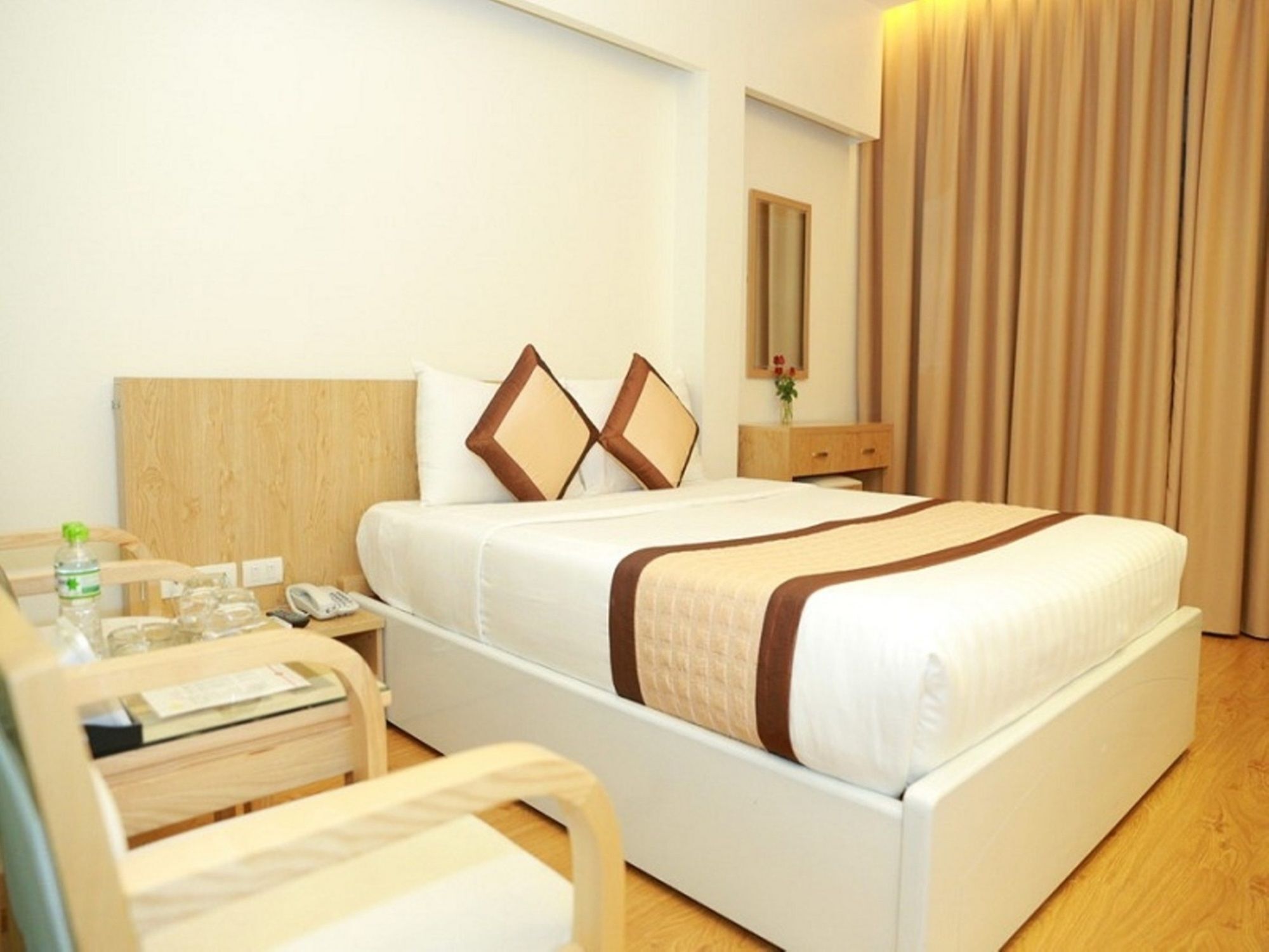 Oyo 210 Saki Hotel Hanoi Exterior photo